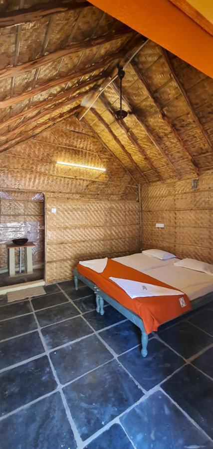 Lazy Panda Hotel ฮัมปี ภายนอก รูปภาพ