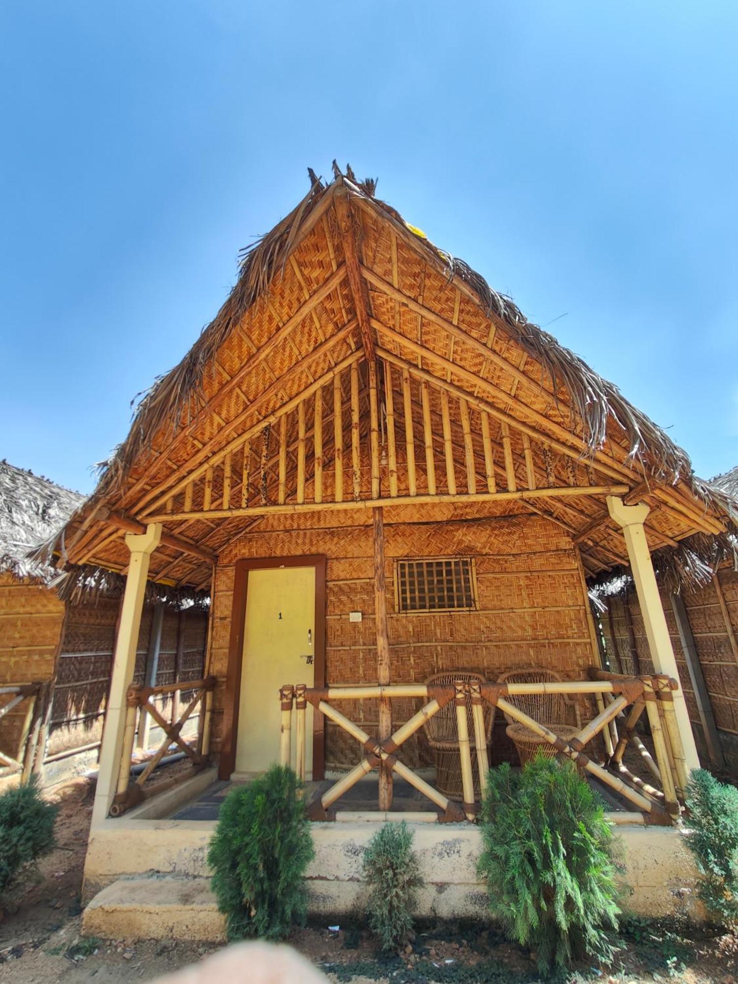 Lazy Panda Hotel ฮัมปี ภายนอก รูปภาพ